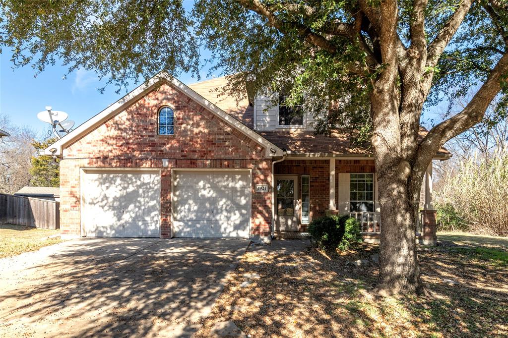 4921 Kingfisher Lane — photo