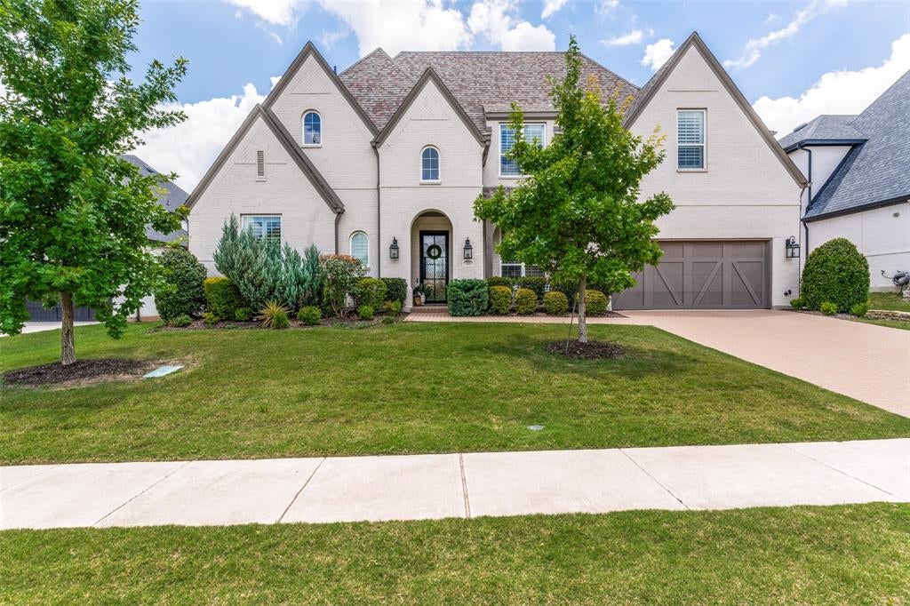 2803 Majestic Prince Street — photo