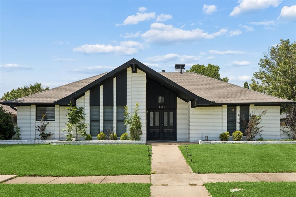 2405 Hanover Court — photo