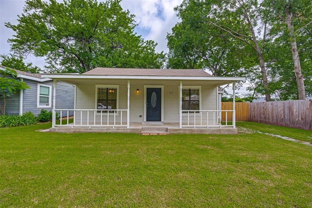 1515 W Sears Street — photo