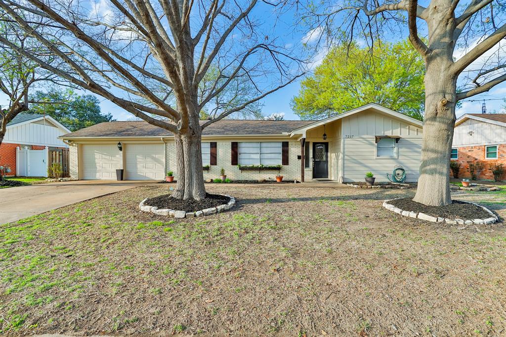 7217 Green Meadow Drive — photo