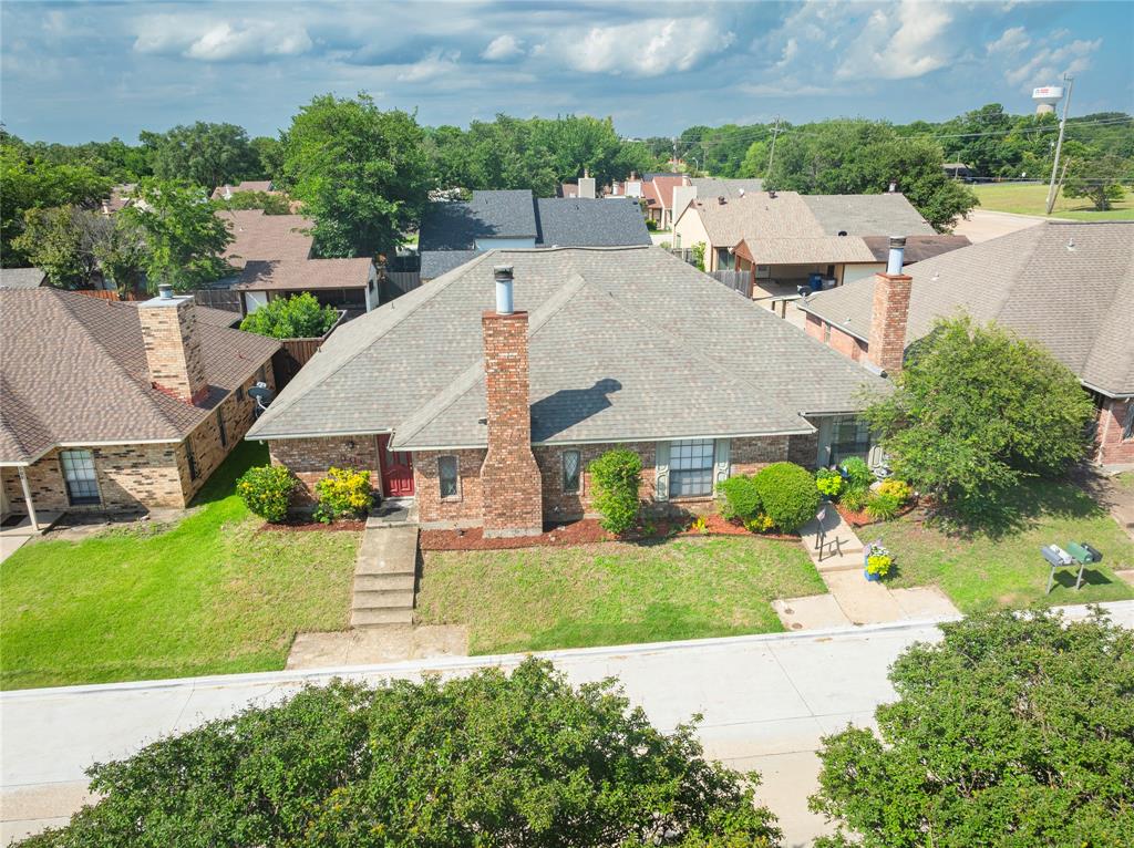 504 506 Cedar Elm Lane — photo