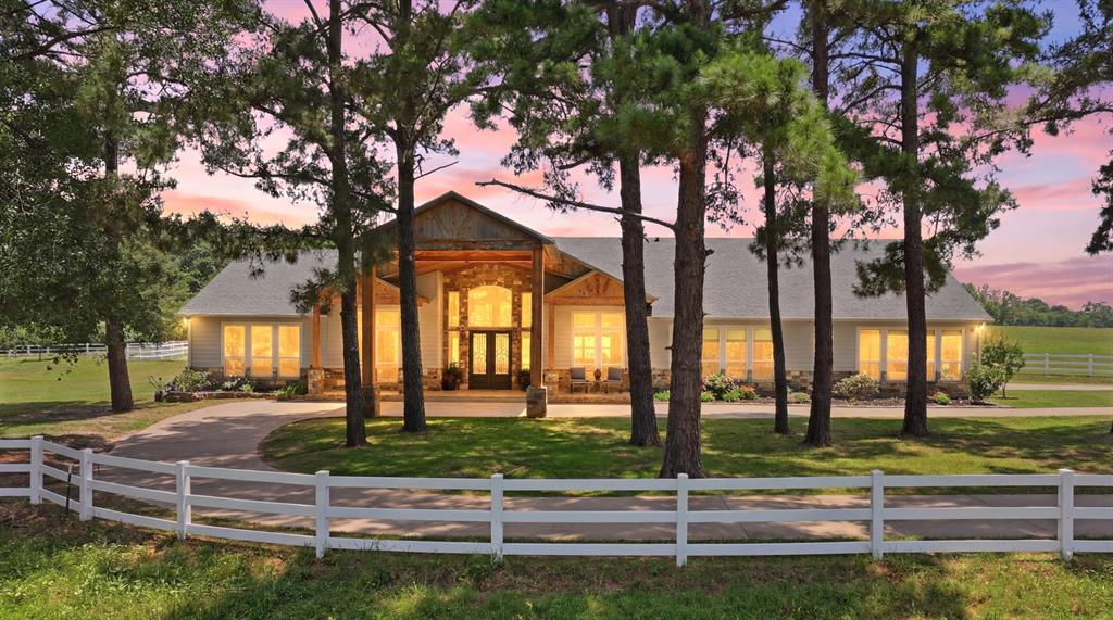 1357 County Road 3504 — photo
