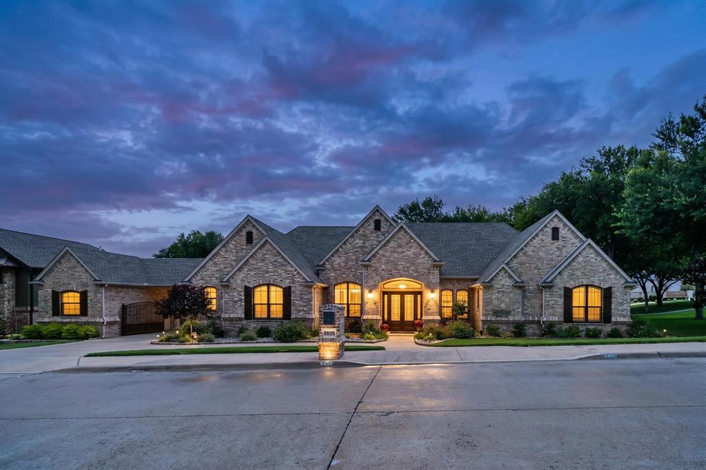 8450 Waterfront Court — photo