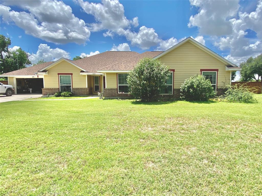 1005 Terrace Drive — photo
