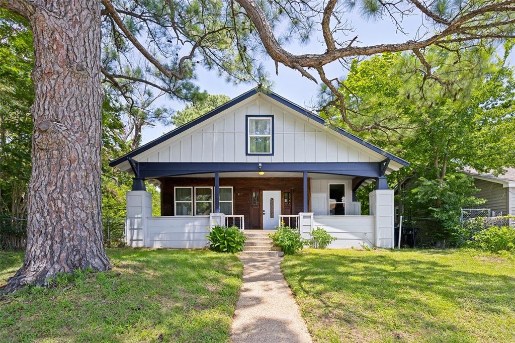 311 W Acheson Street — photo