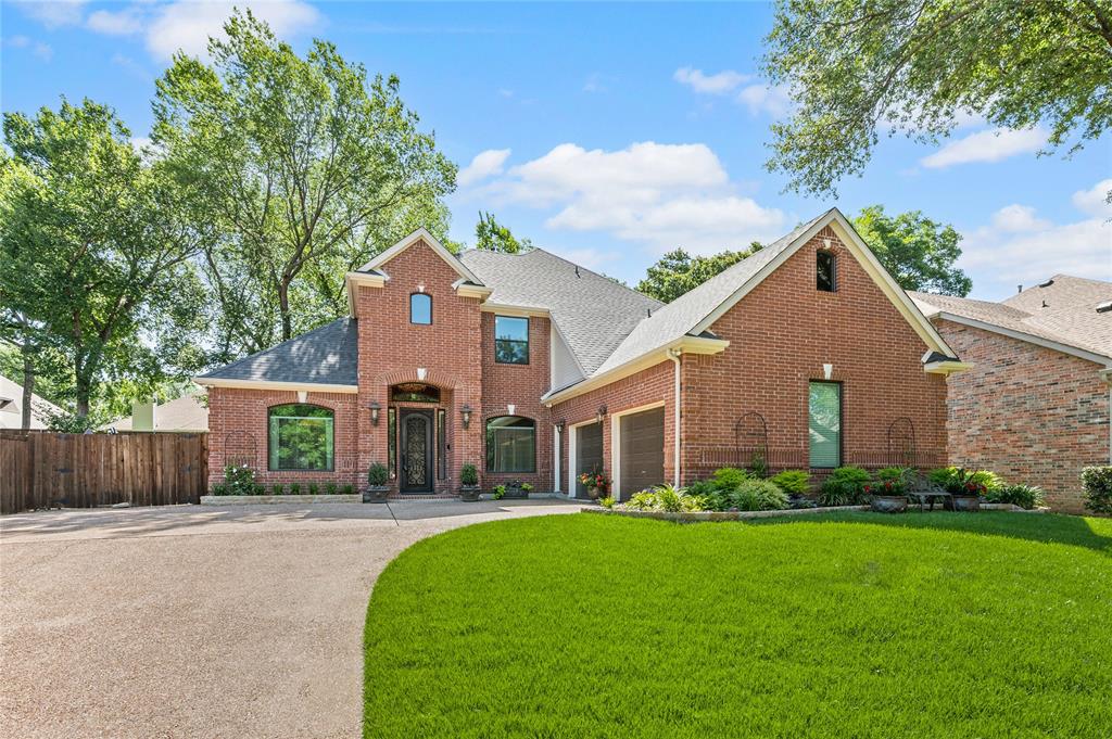 820 Glen Garry Drive — photo