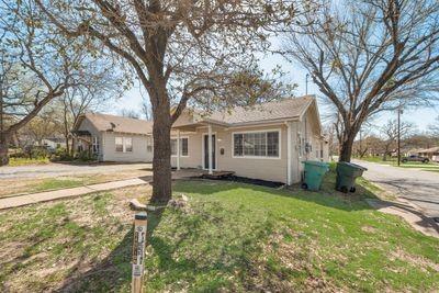 930 W Freeman Street — photo