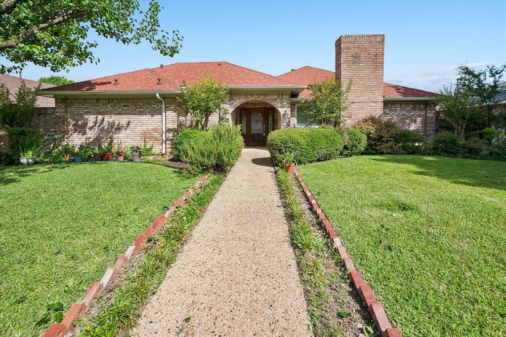 6611 Fernshaw Drive — photo