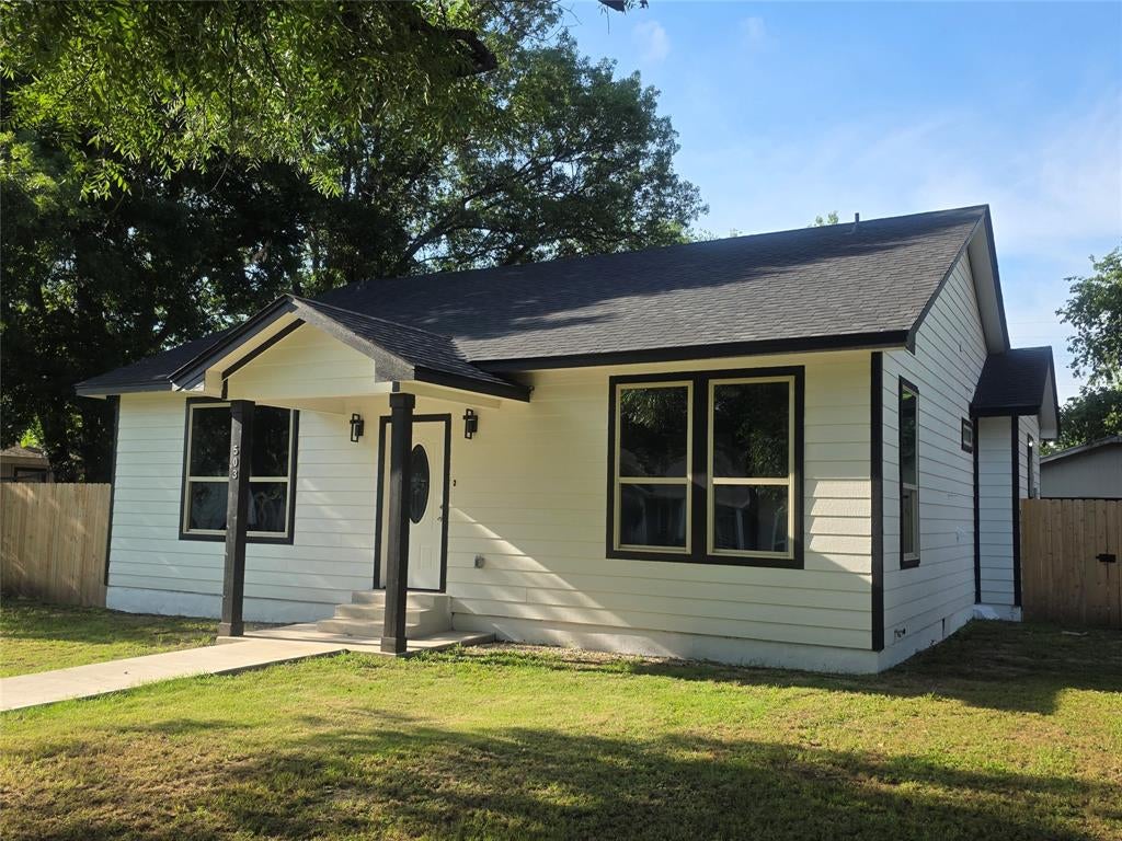 503 W Elm Street — photo