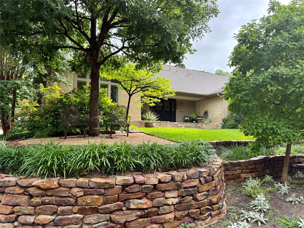 10115 Chesterton Drive — photo