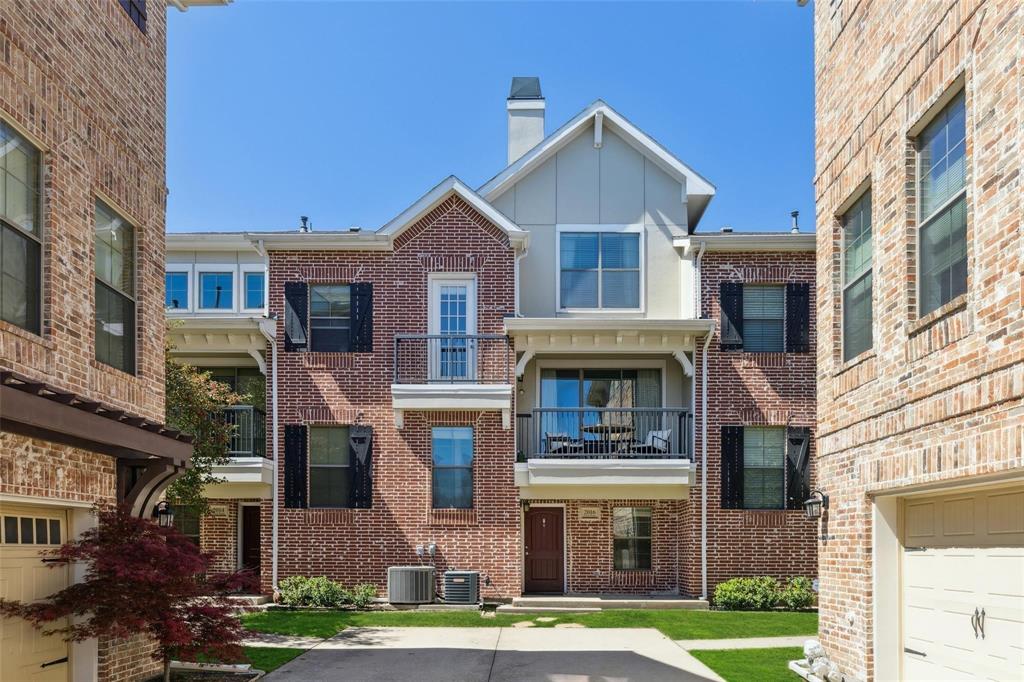 2016 Azure Pointe — photo
