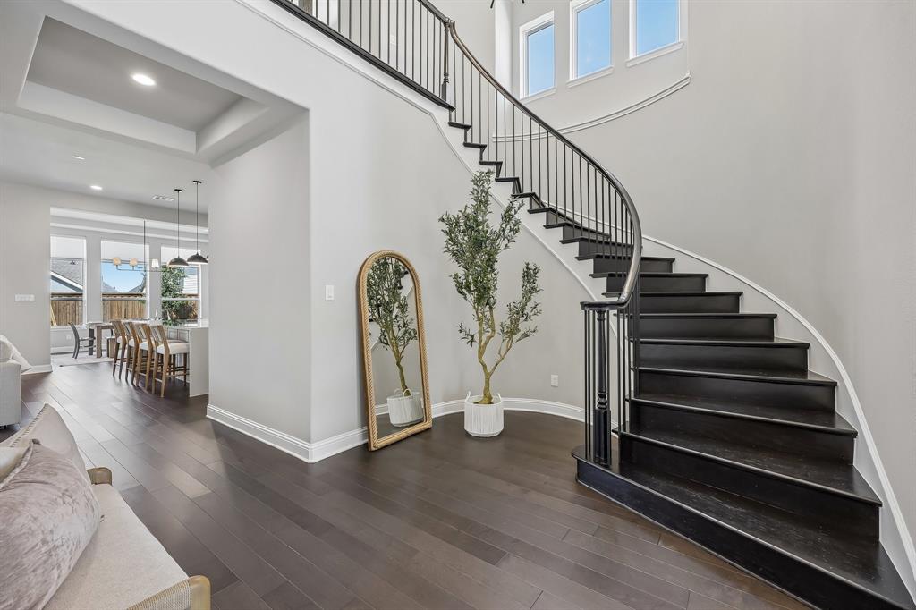 2212 Dunstan Drive — photo