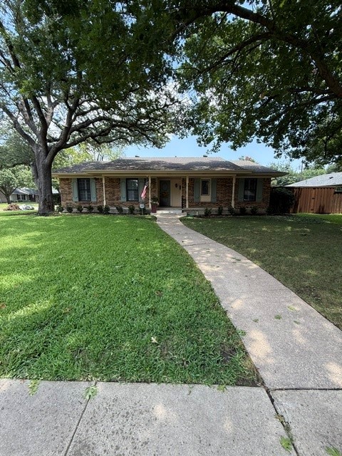 1208 N Cottonwood Drive — photo