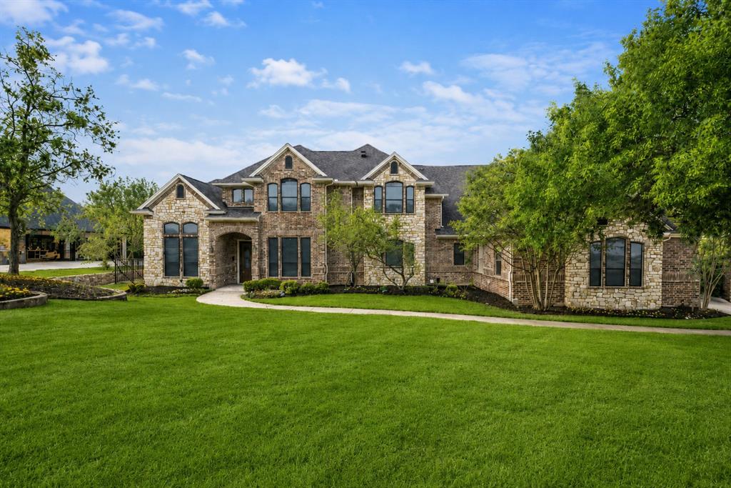 153 Crest Canyon Drive — photo