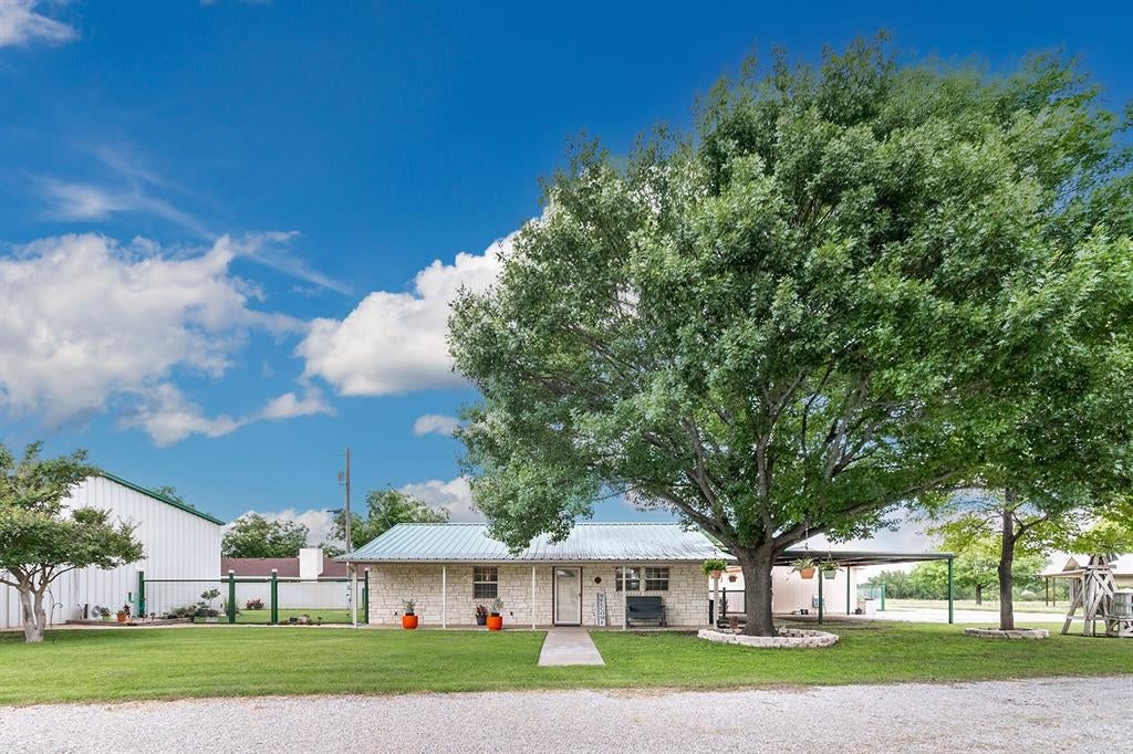 307 E Loop Drive — photo