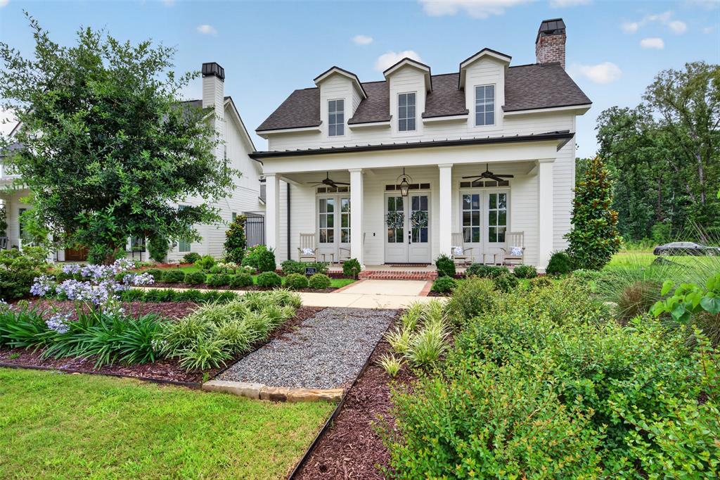 2108 Pecan Square Avenue — photo