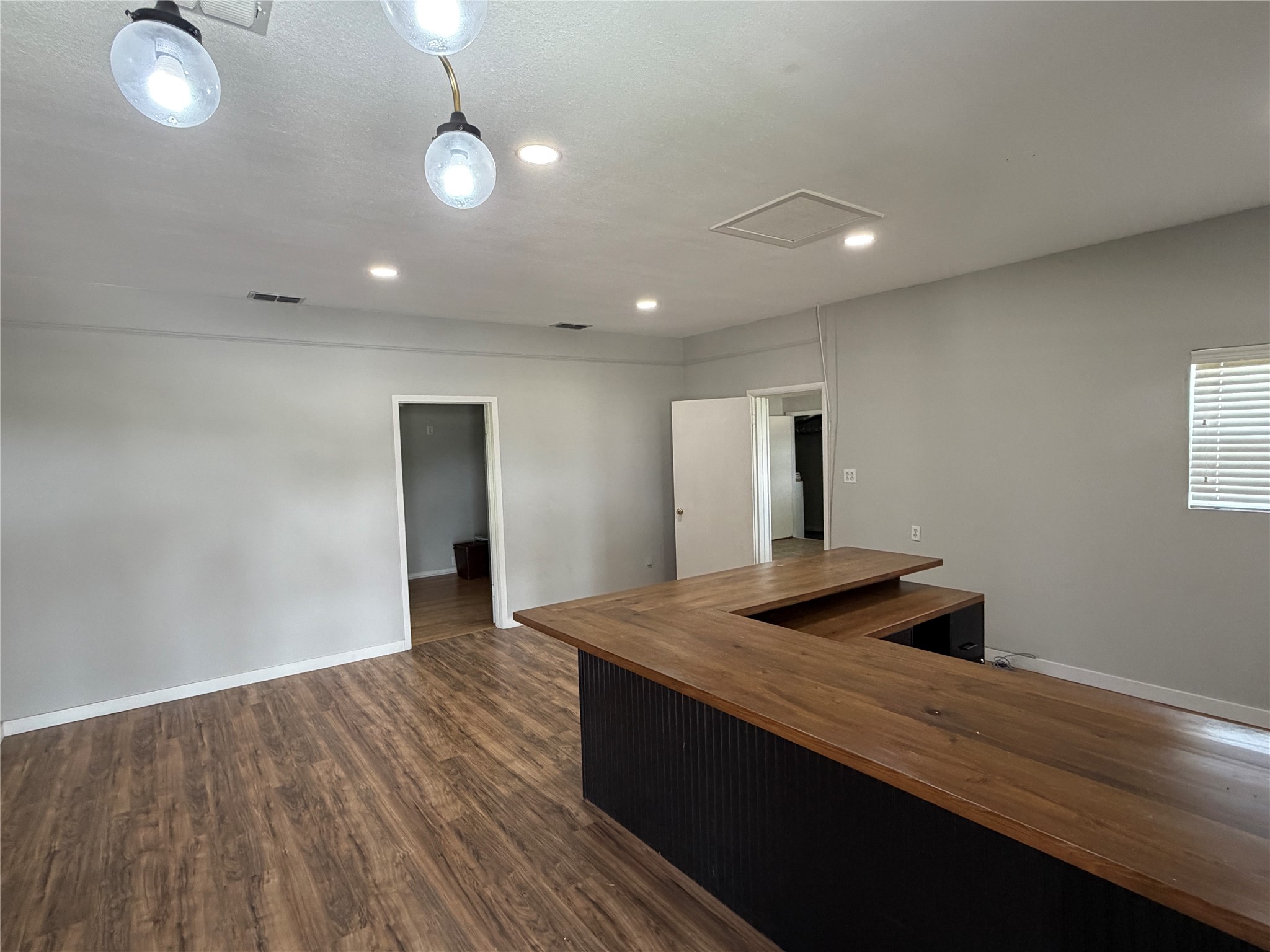 1503 E Central Avenue, Comanche, TX 76442 — photo 2