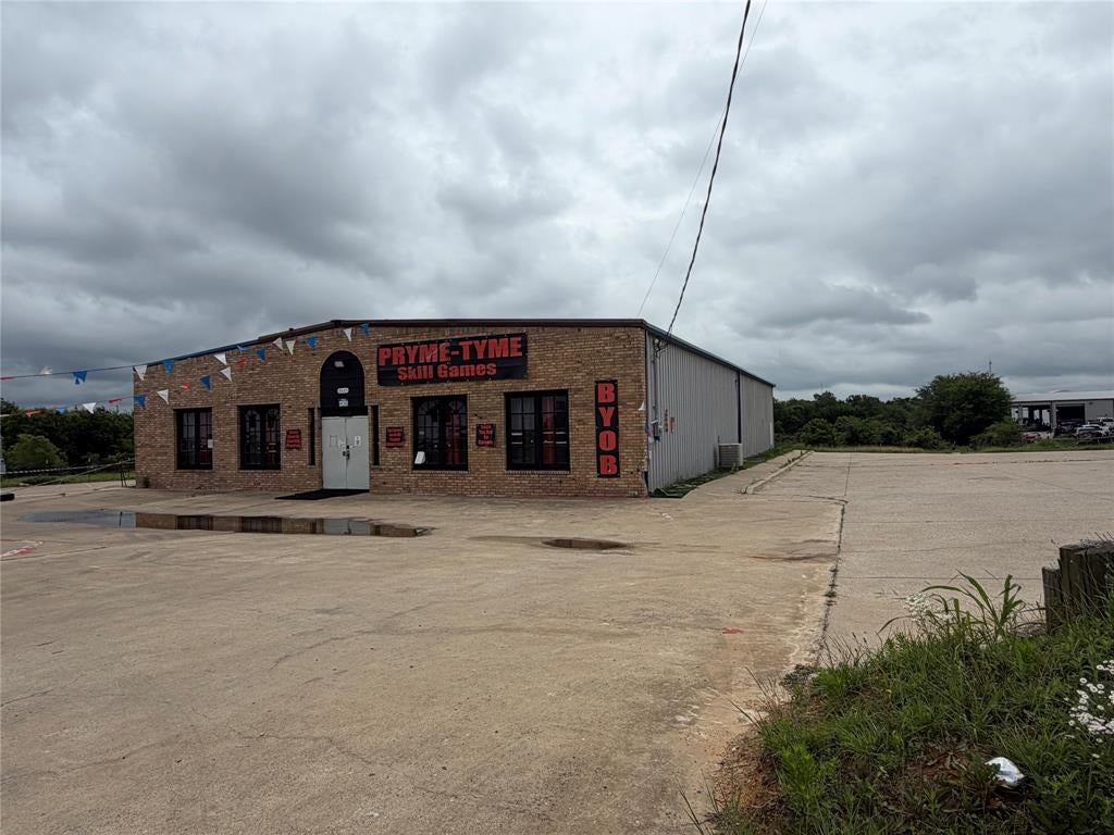 17445 FM 17 — photo