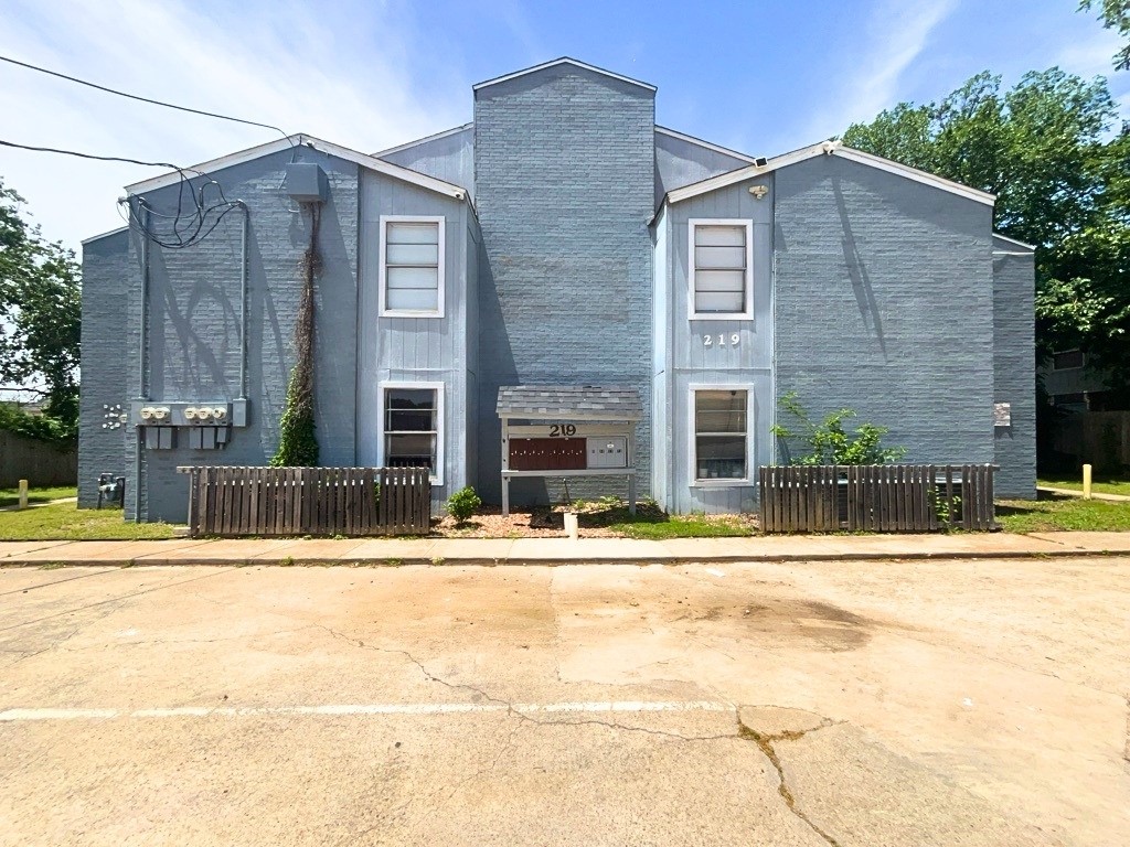 219 Fry Street Unit 4 — photo