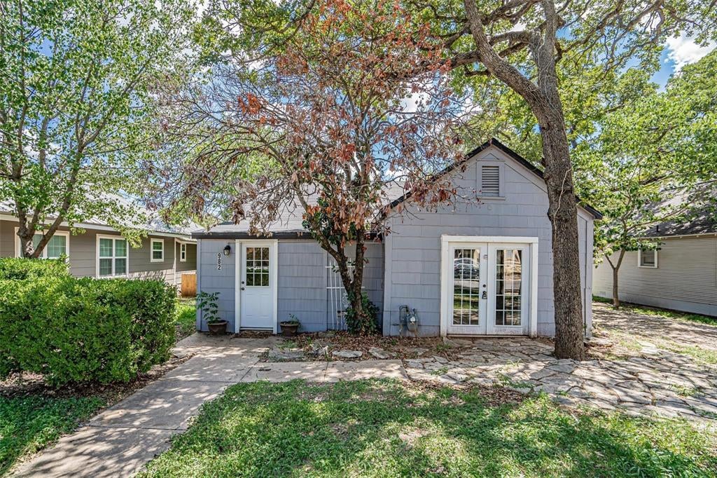 982 W Tarleton Street — photo