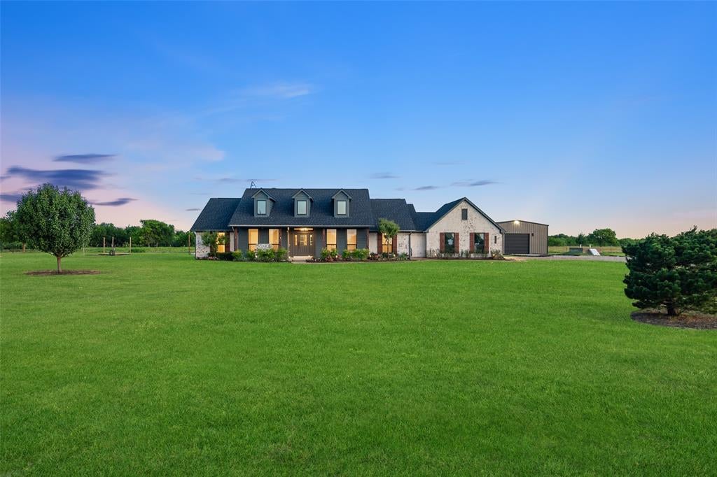 1019 Vaughan Lane — photo