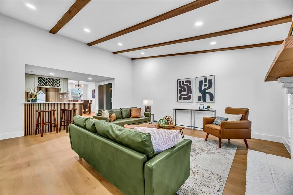 2211 Red Bluff Drive — photo