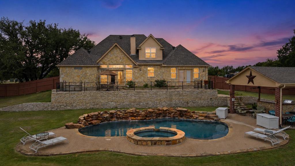 1704 Texas Drive — photo