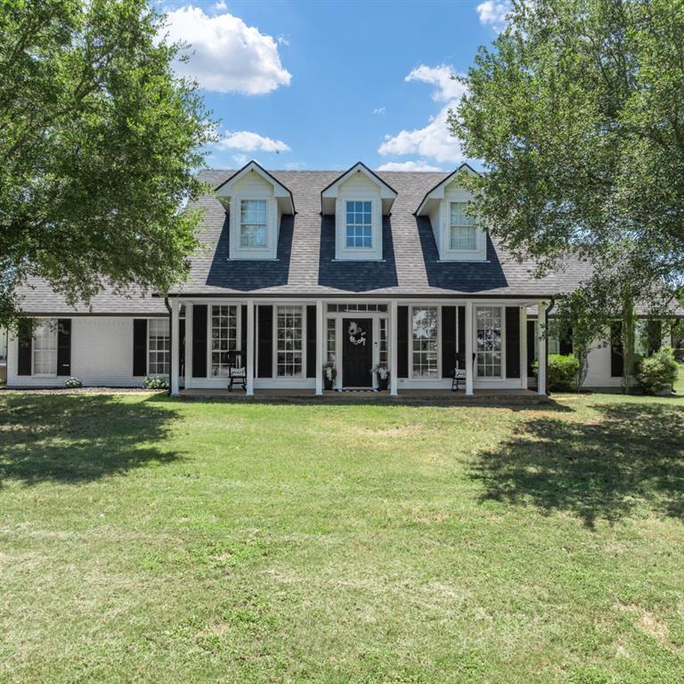 785 Tweedy Road — photo