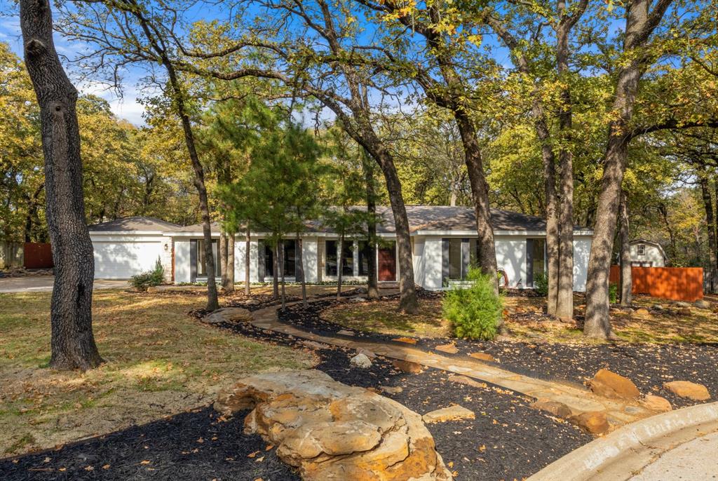 504 Chisolm Court — photo