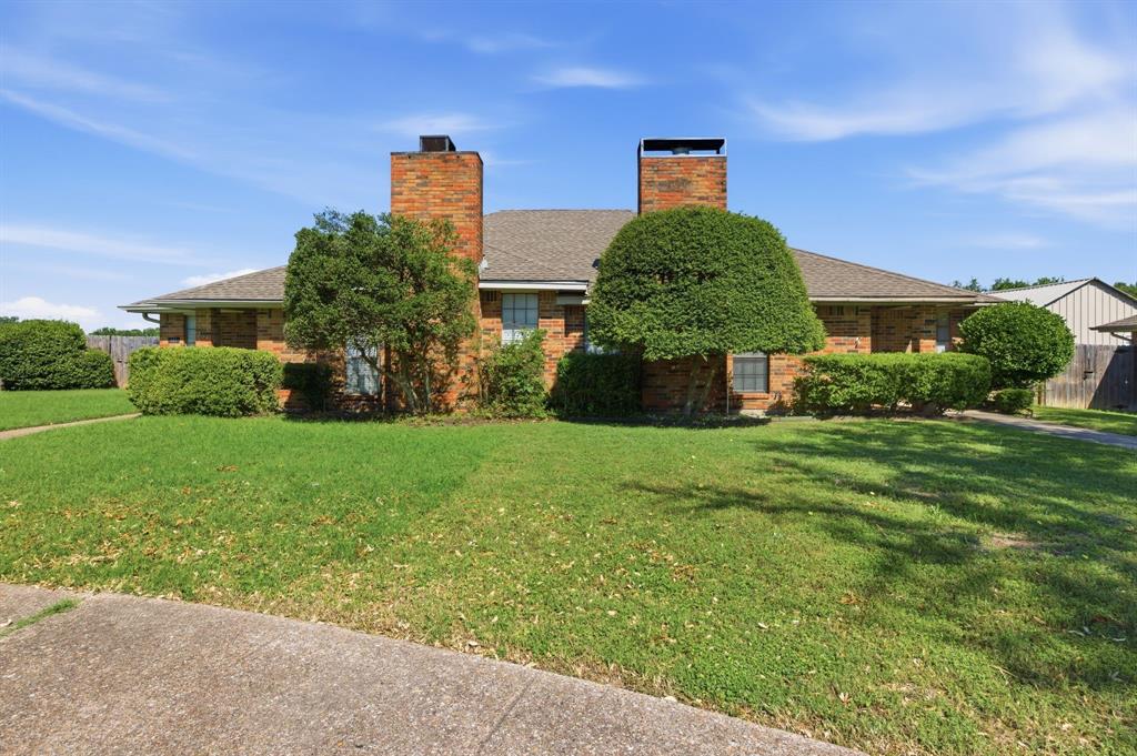119 Larchbrook Drive — photo