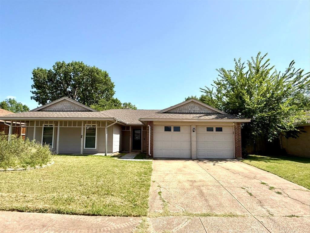2661 Berkshire Lane — photo