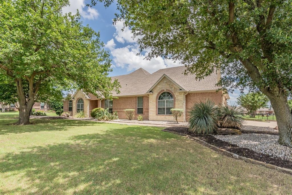 1049 Van Zandt Court — photo