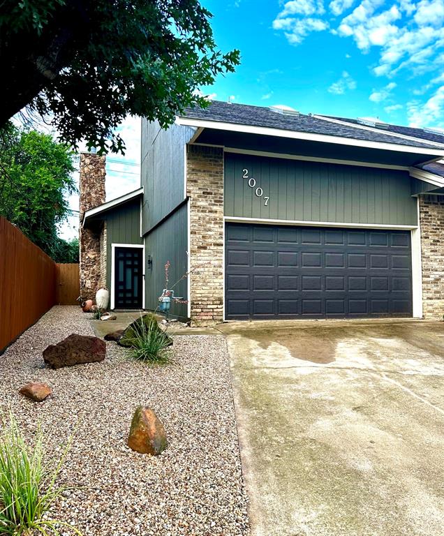 2007 Fleur De Lis Court — photo