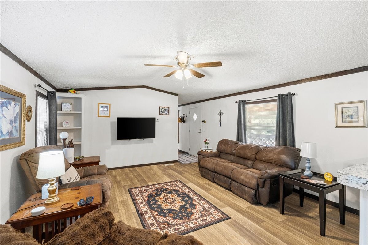 479 Live Oak Loop, Whitney, TX 76692 — photo 2