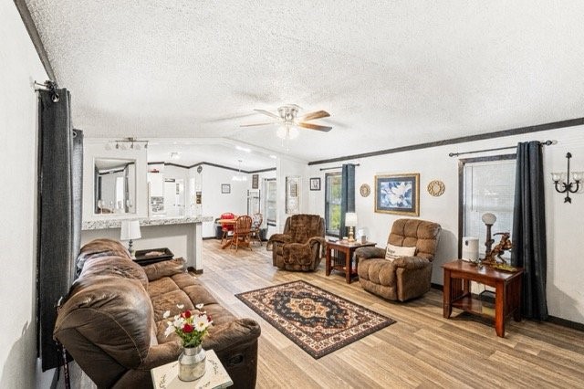 479 Live Oak Loop, Whitney, TX 76692 — photo 3