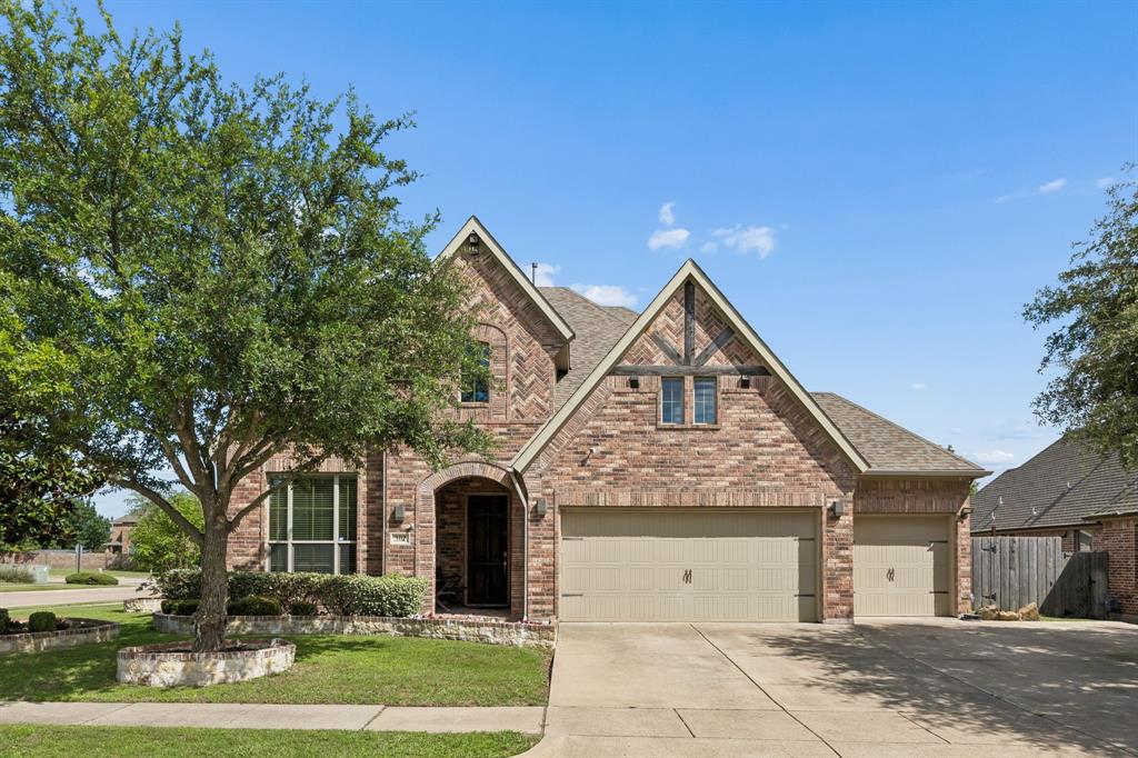 302 Phillips Court — photo