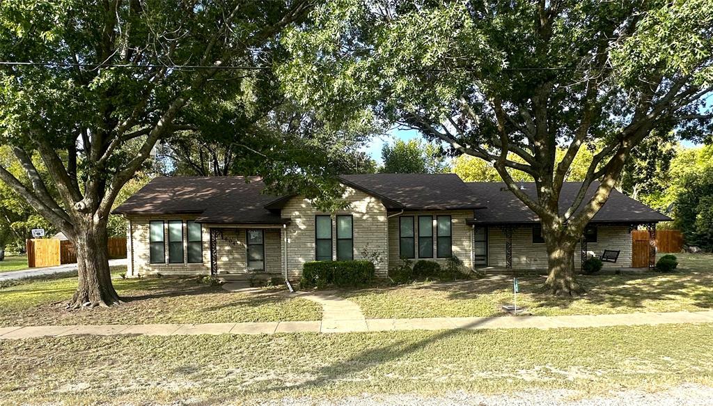 604 Harrel Avenue — photo