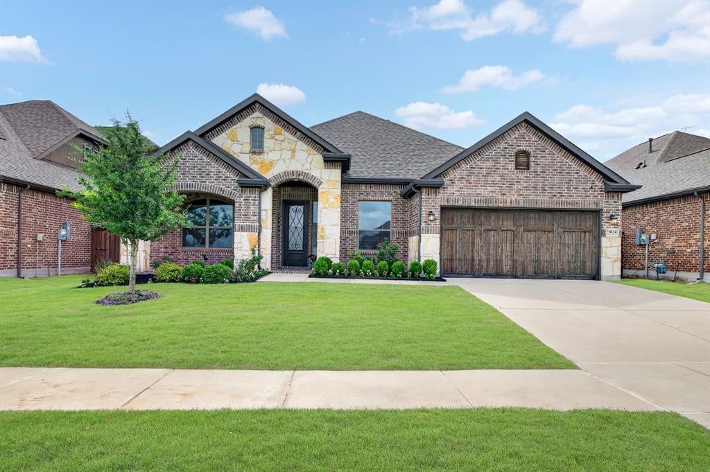 8124 Pecan Oak Lane — photo