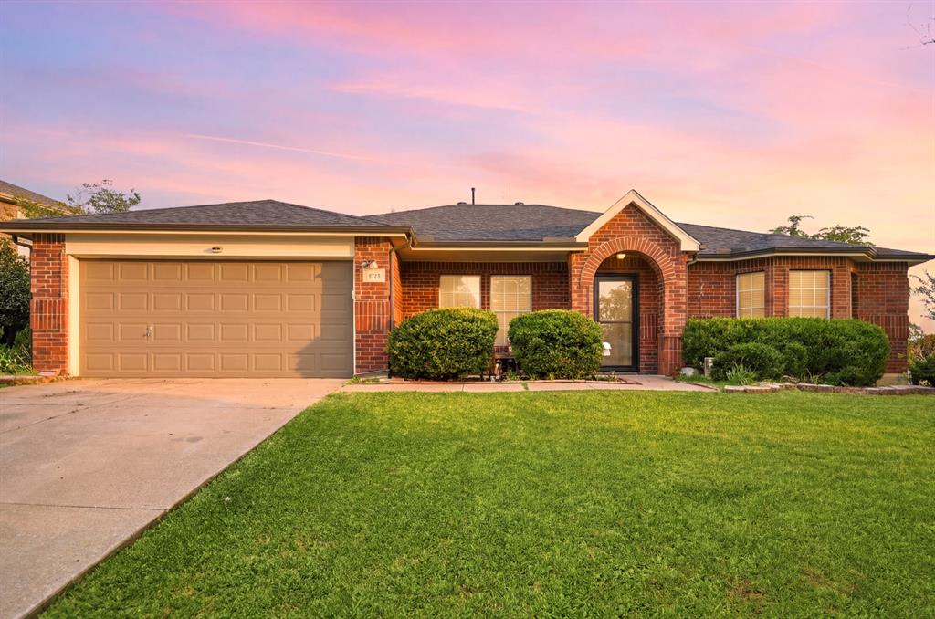 1213 Hampton Drive — photo