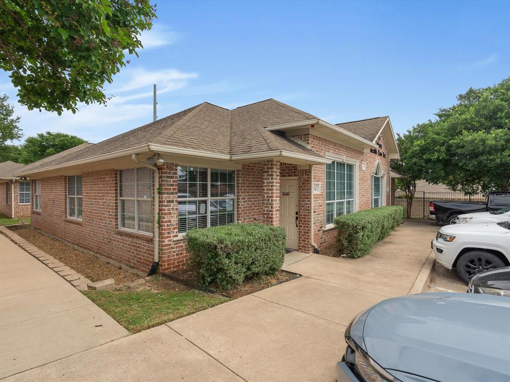 2840 Keller Springs Road 801 — photo