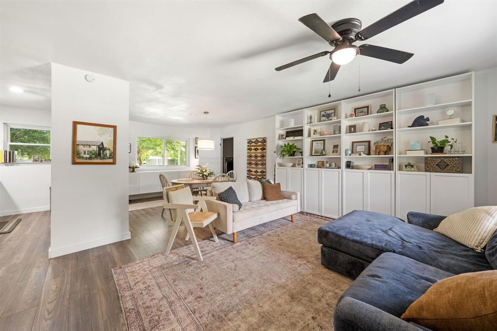 2901 Janet Court — photo