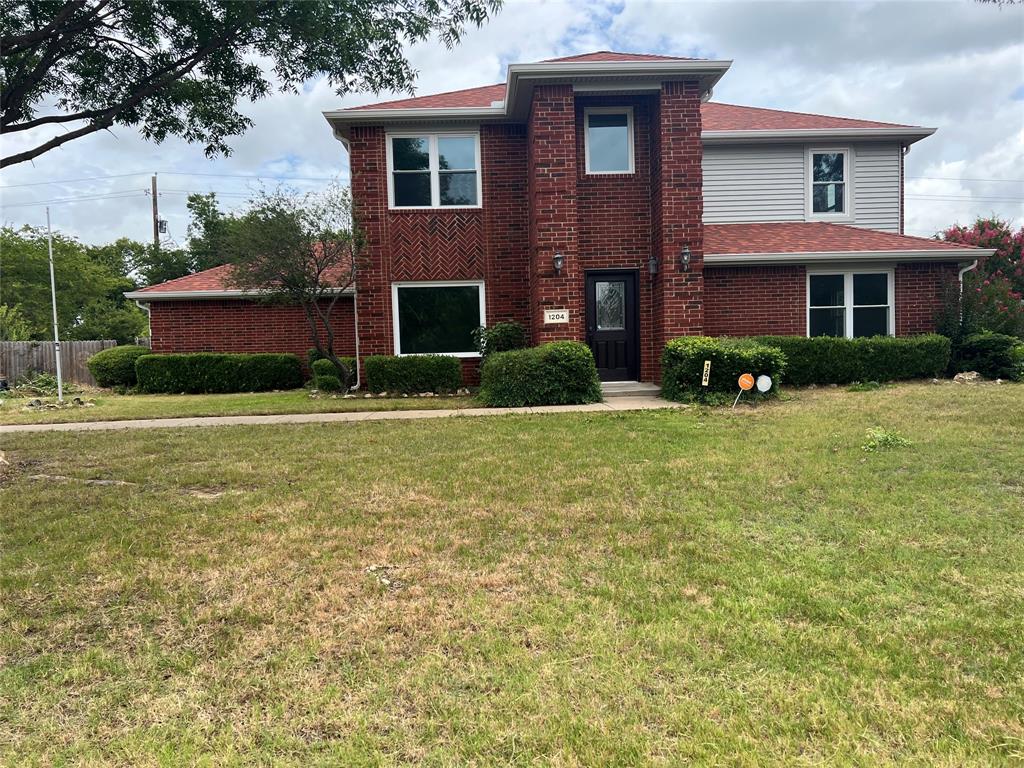 1204 Hillside Drive — photo