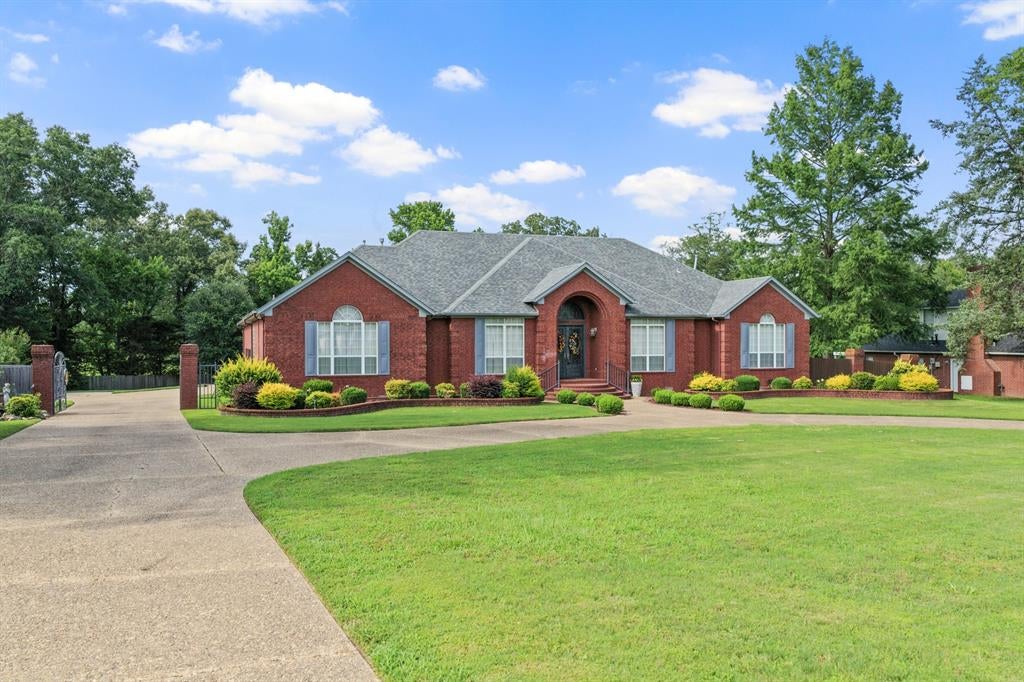 903 Deer Trail Ln — photo
