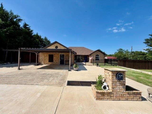 363 Willow Drive — photo