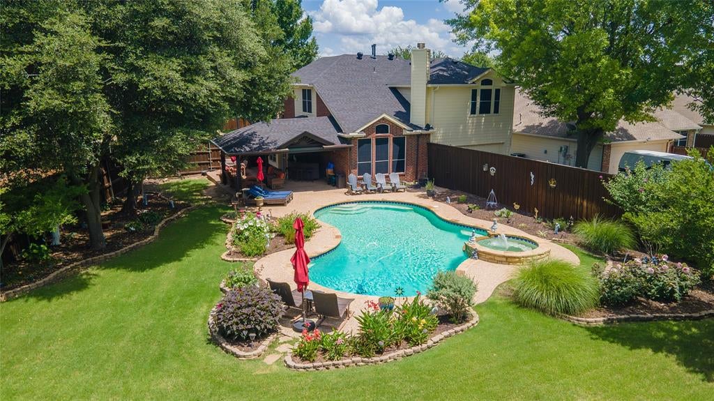 4315 Sandalwood Lane — photo