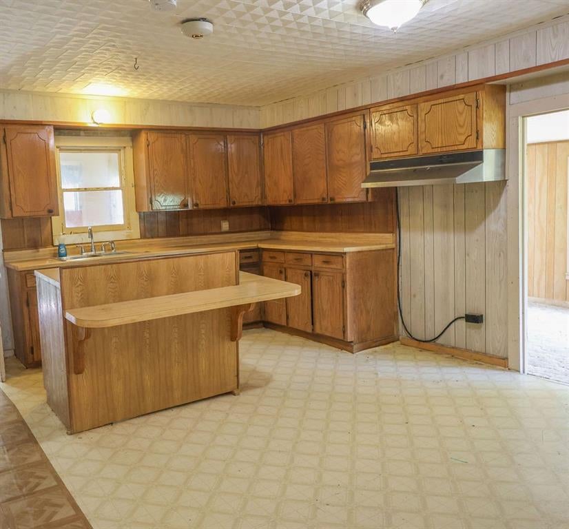 801 E Walcott Avenue, Comanche, TX 76442 — photo 3