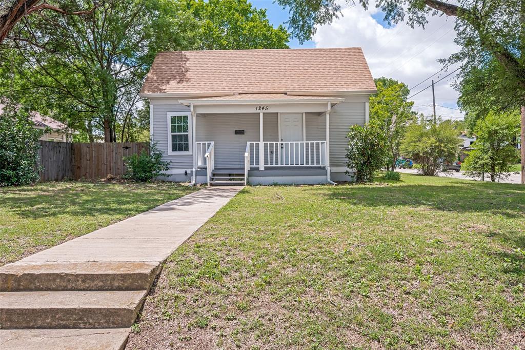 1245 Lowe Street — photo