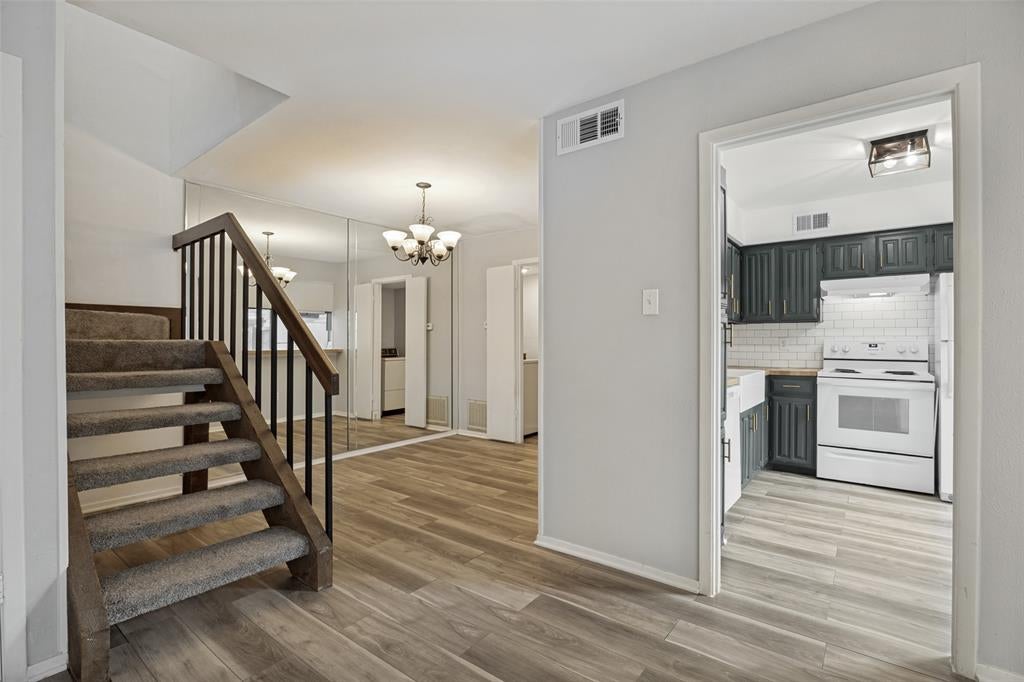 333 Melrose Drive 35D — photo