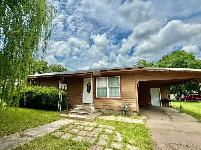 805 W 3rd Street — photo